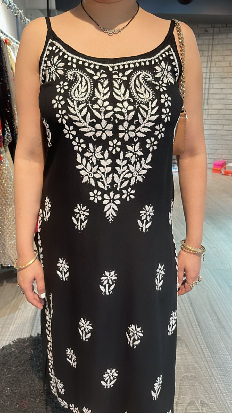 Chikankari Strappy kurta set 2pc