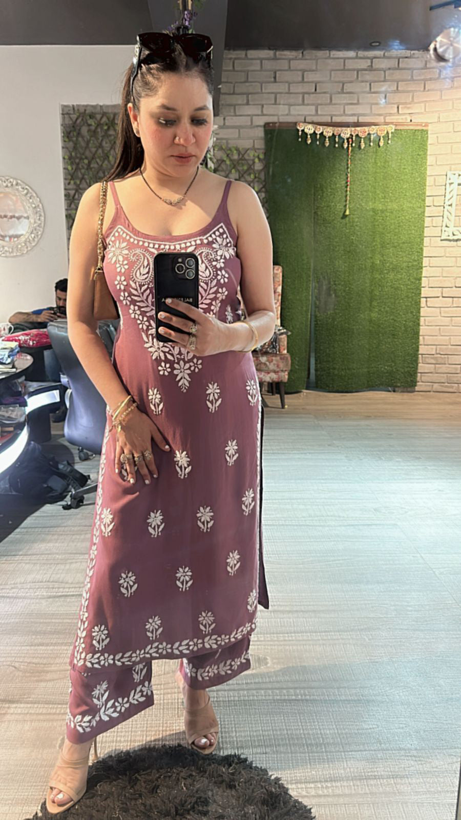 Chikankari Strappy kurta set 2pc