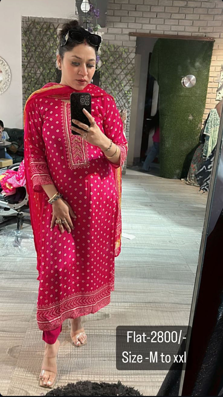 Banarsi Hot pink