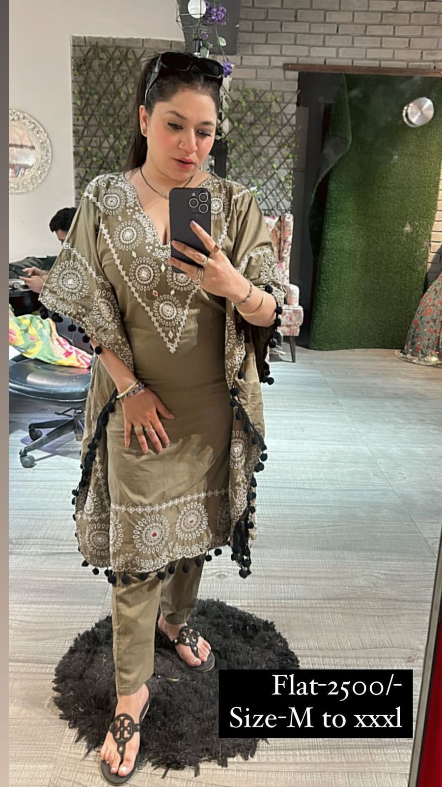 Kaftan Thread work