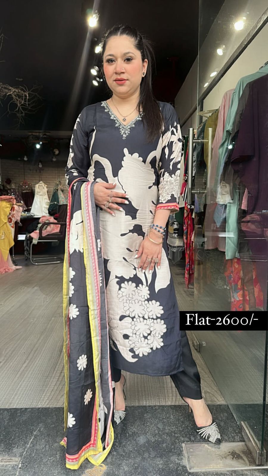 Black Hit printed suit