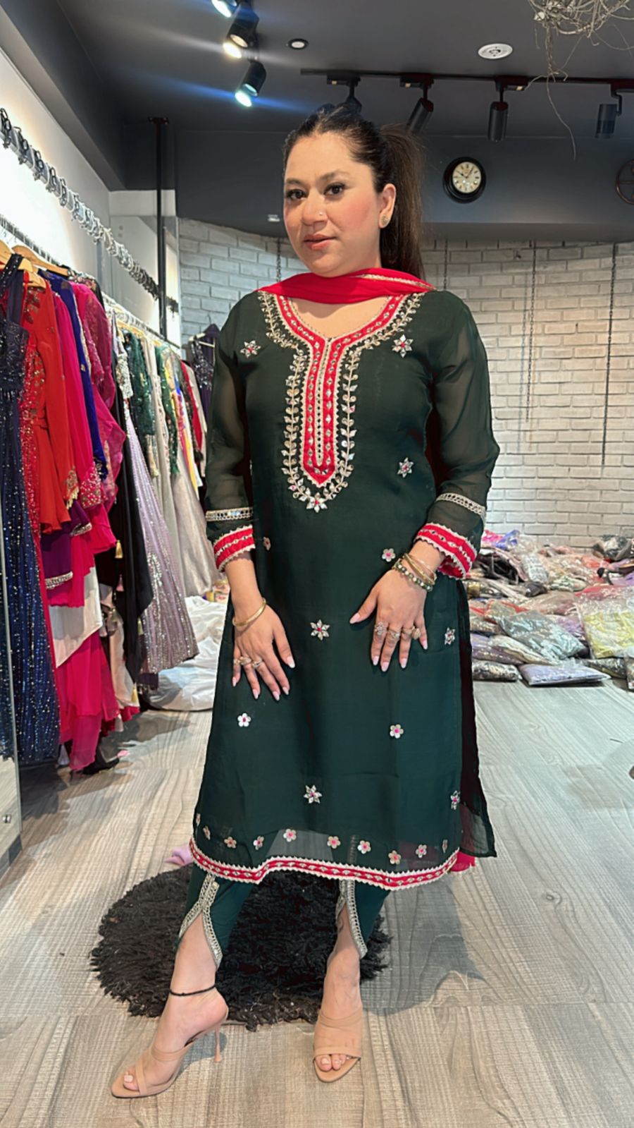 Maysa Bottel Green Tulip suit