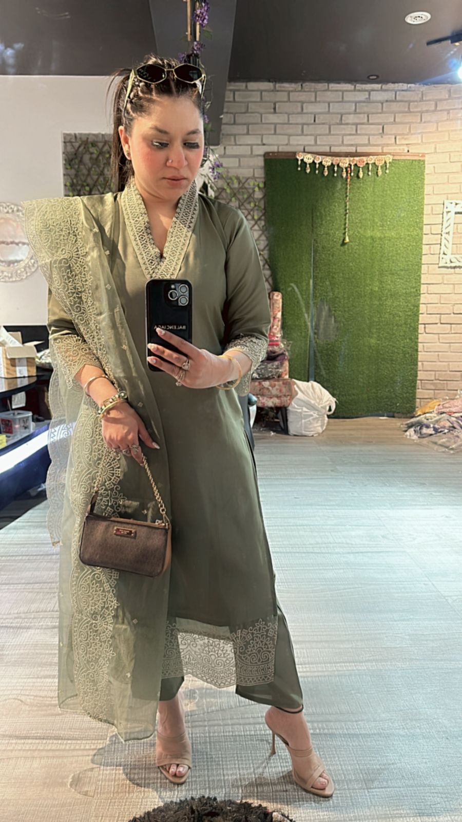 Mehr olive Green suit
