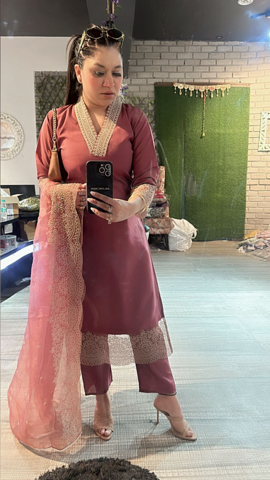 Mehr onion pink suit