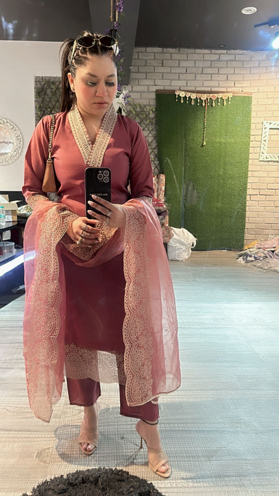 Mehr onion pink suit