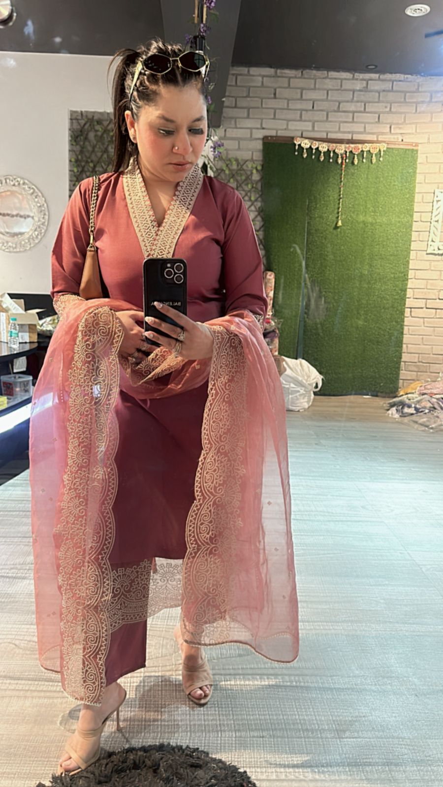 Mehr onion pink suit