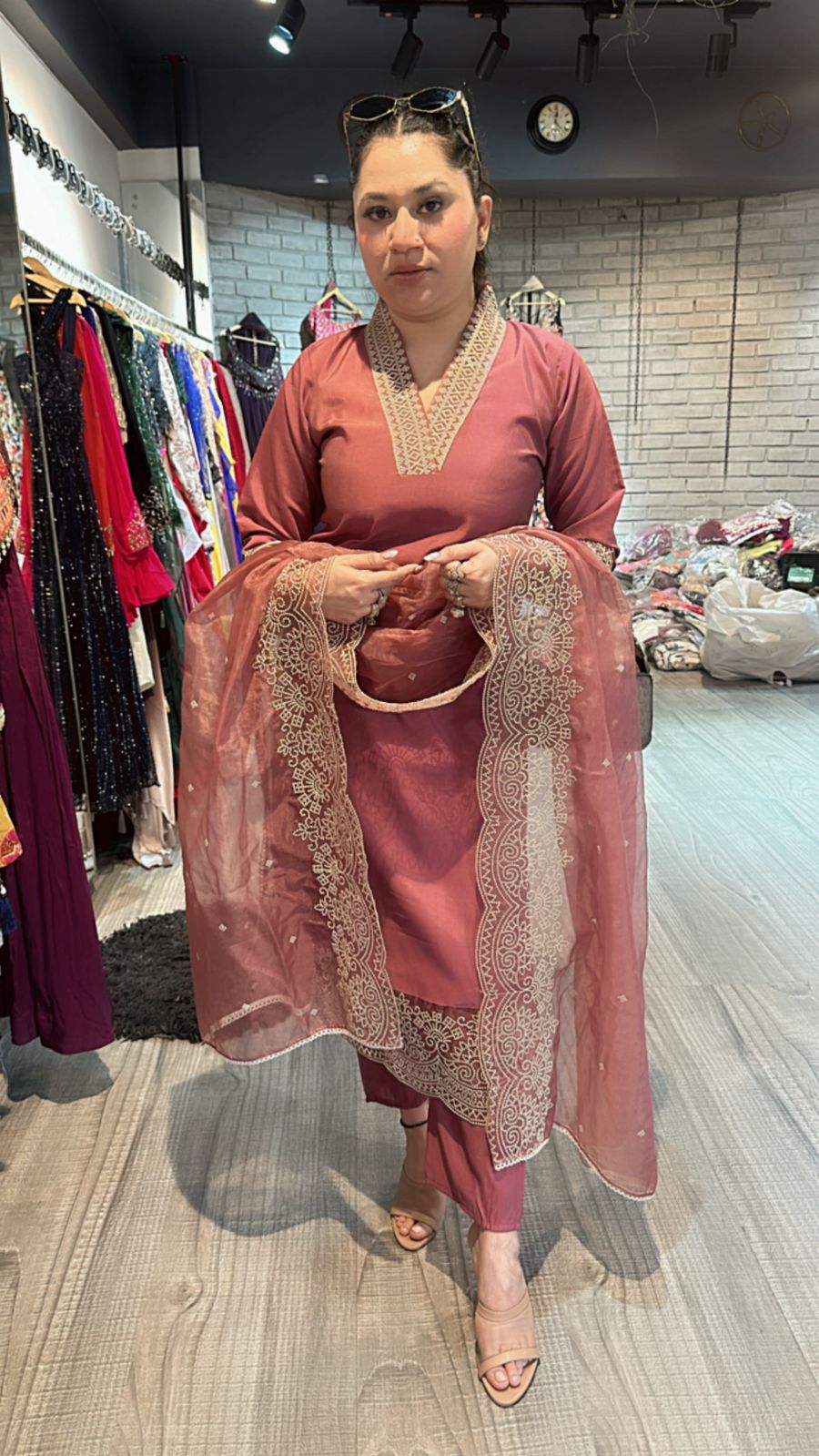 Mehr onion pink suit