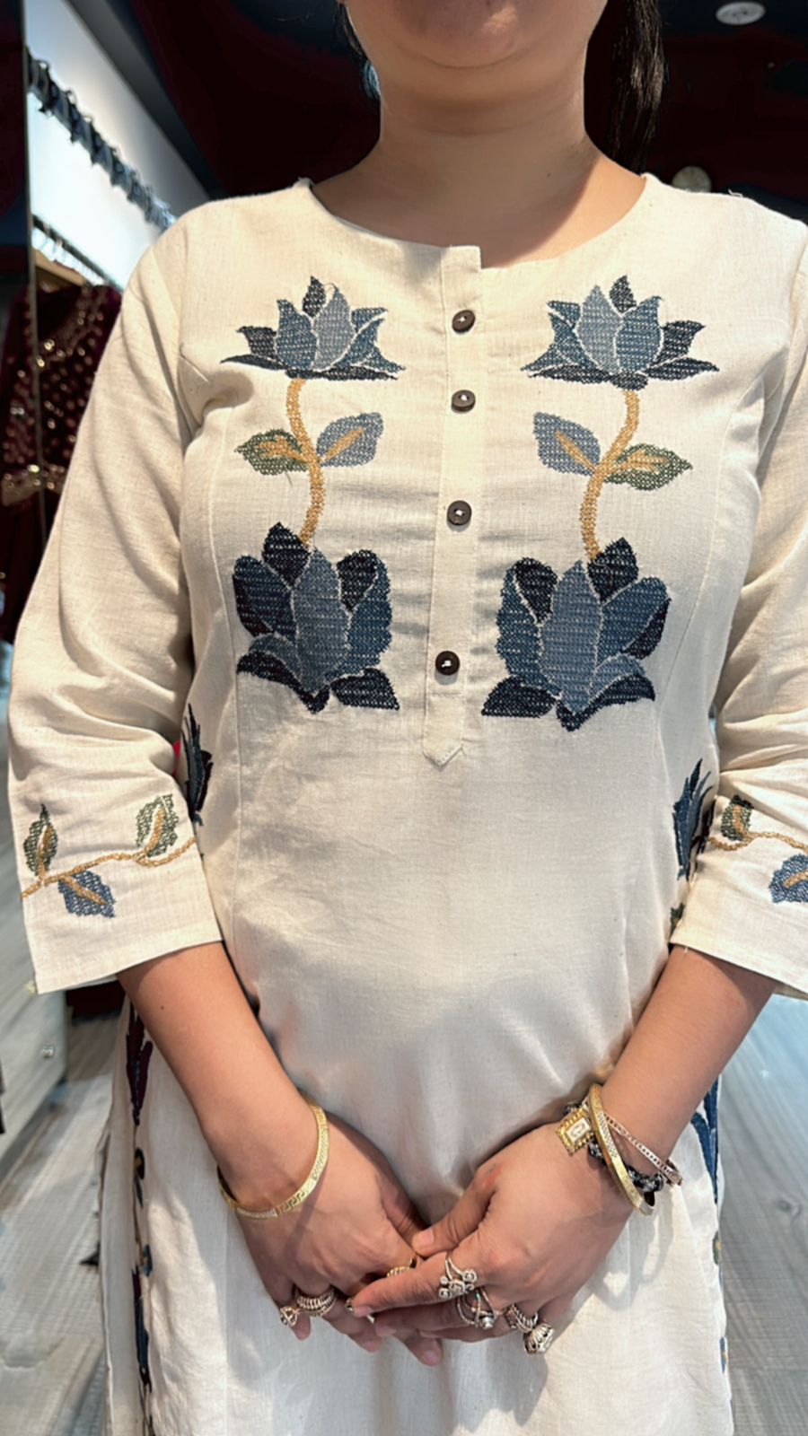 Zaral ivory Flower kurta set