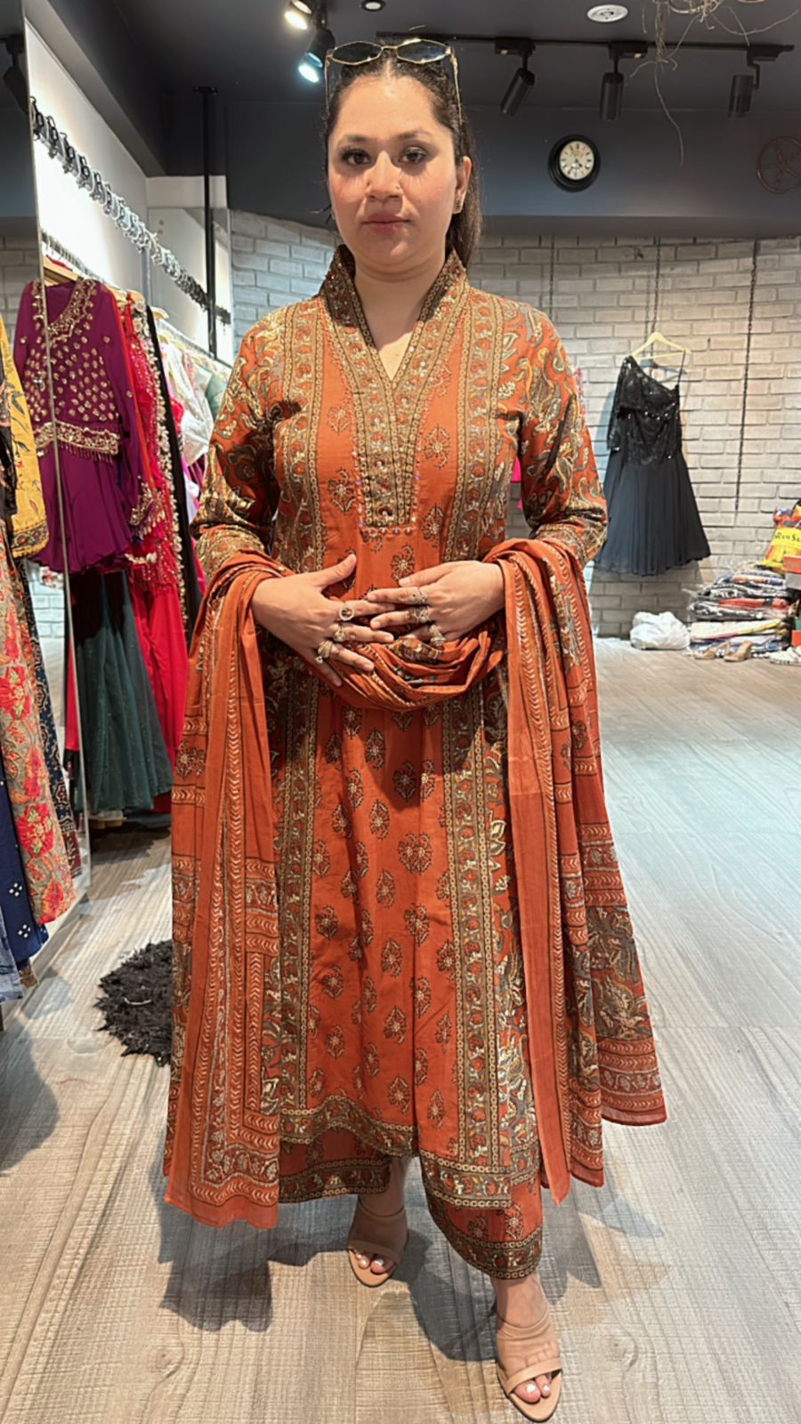 Gulbahar Aline Rust suit