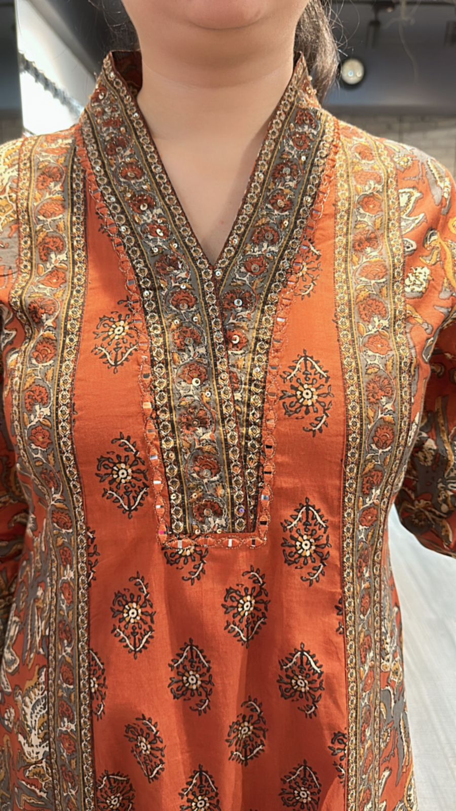 Gulbahar Aline Rust suit