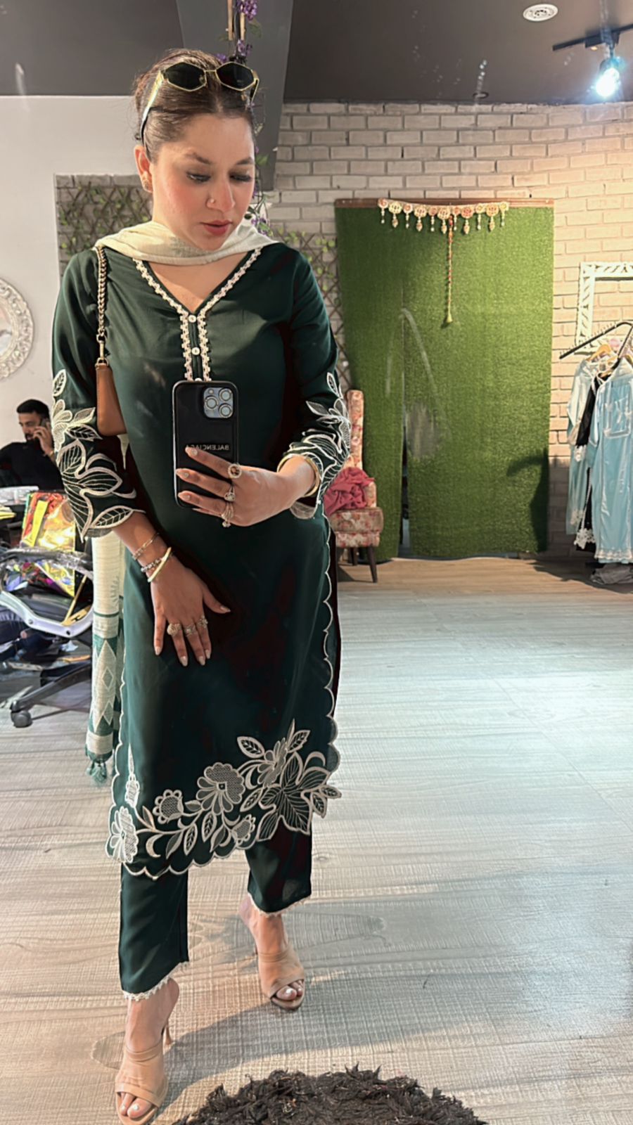 Zuri Bottel Green Pakistani suit