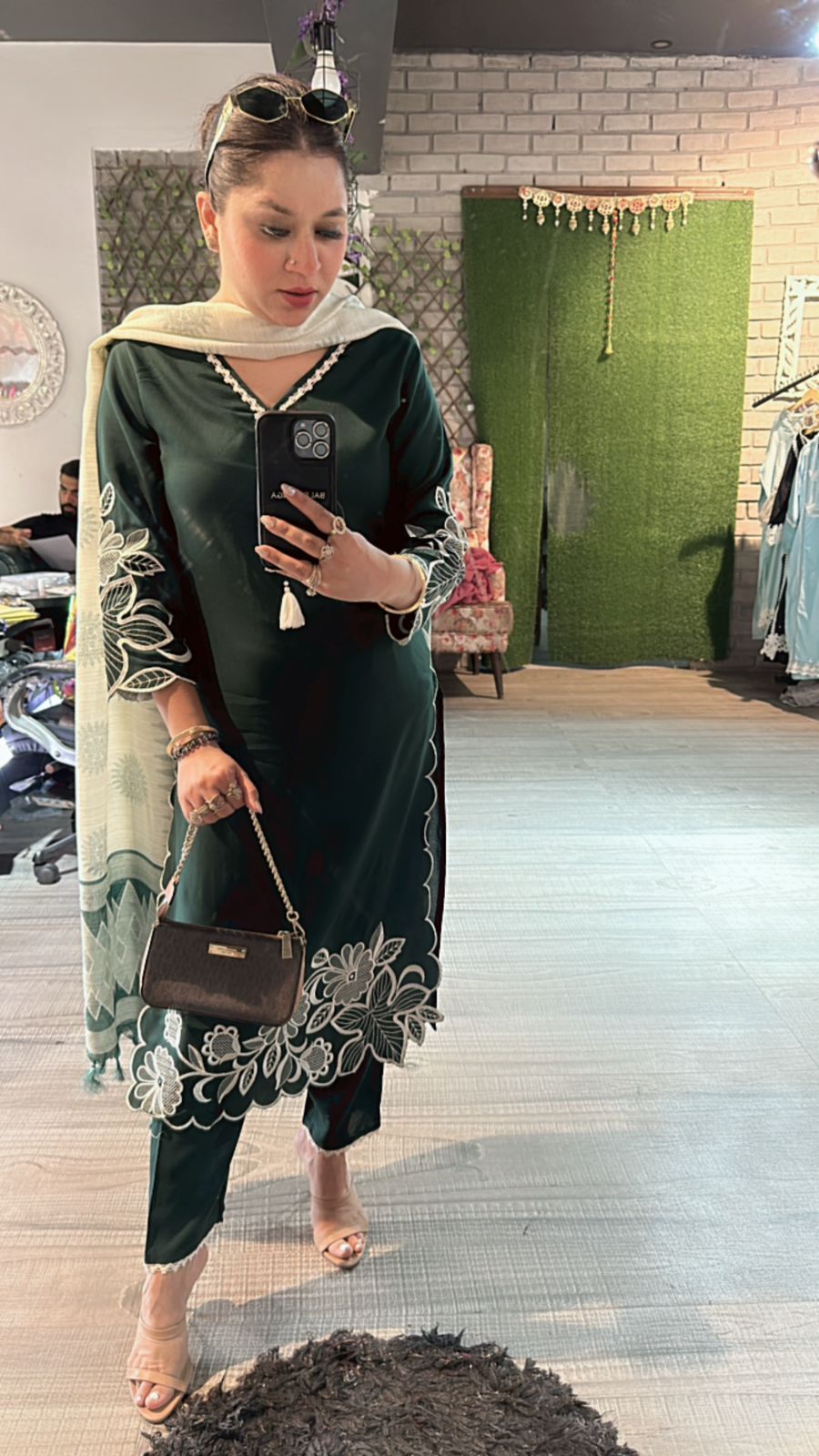 Zuri Bottel Green Pakistani suit