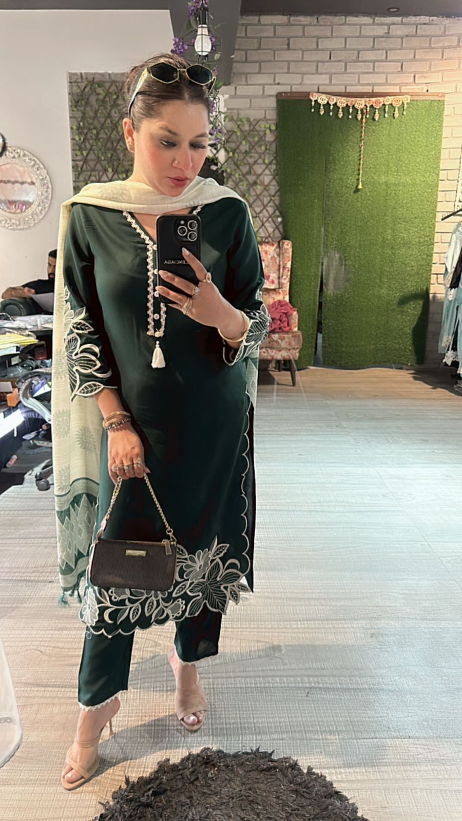 Zuri Bottel Green Pakistani suit