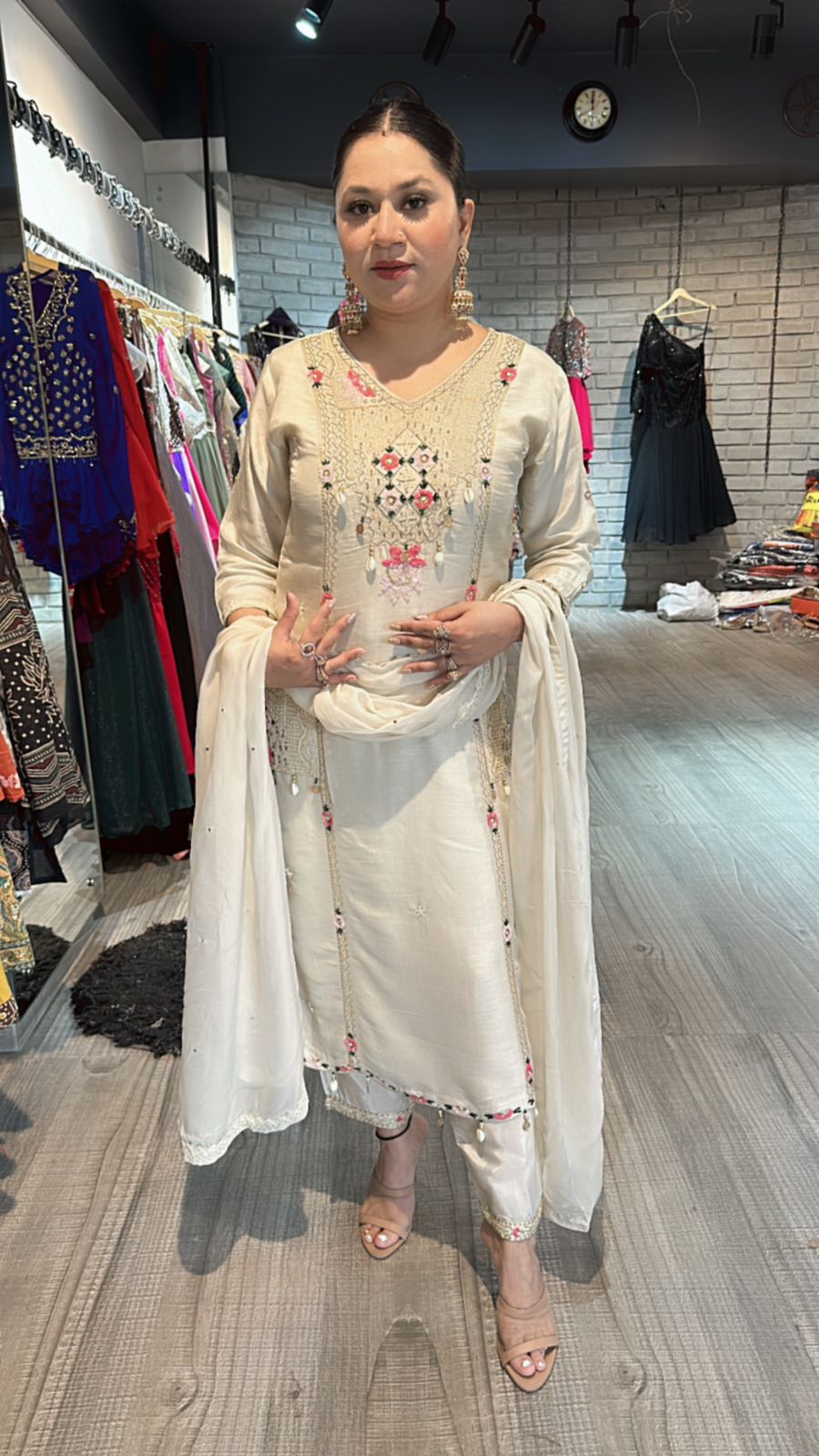 Moga ivory pocket embroidered suit