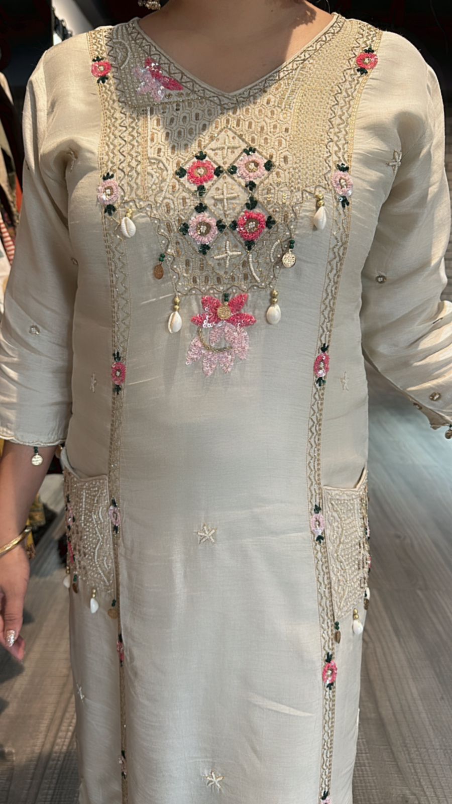 Moga ivory pocket embroidered suit