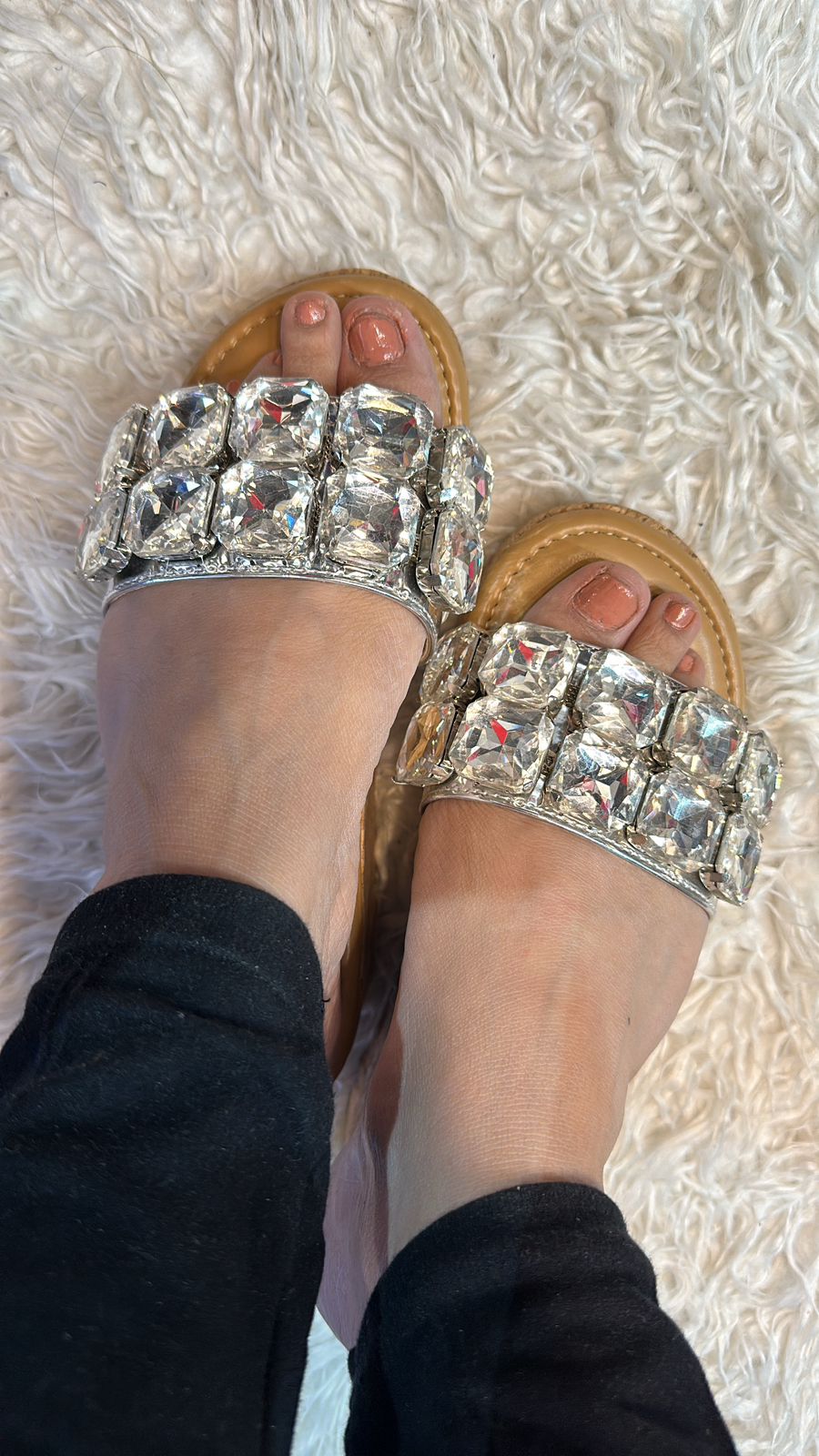 Stud wedges