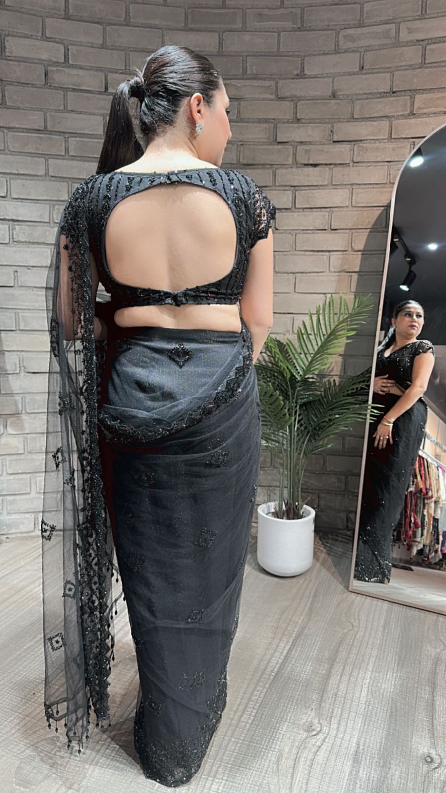 Roise Black katdana saree