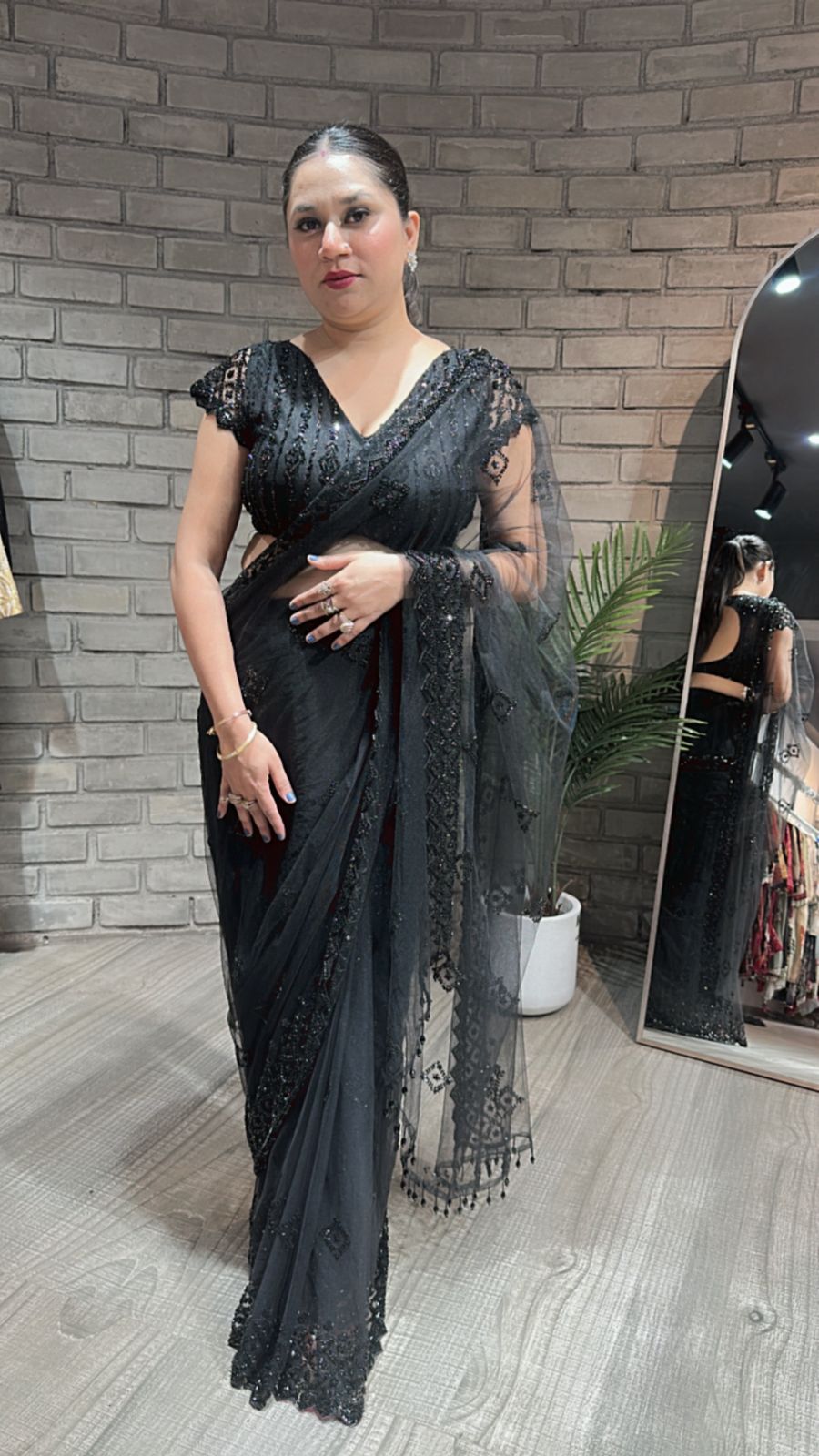 Roise Black katdana saree