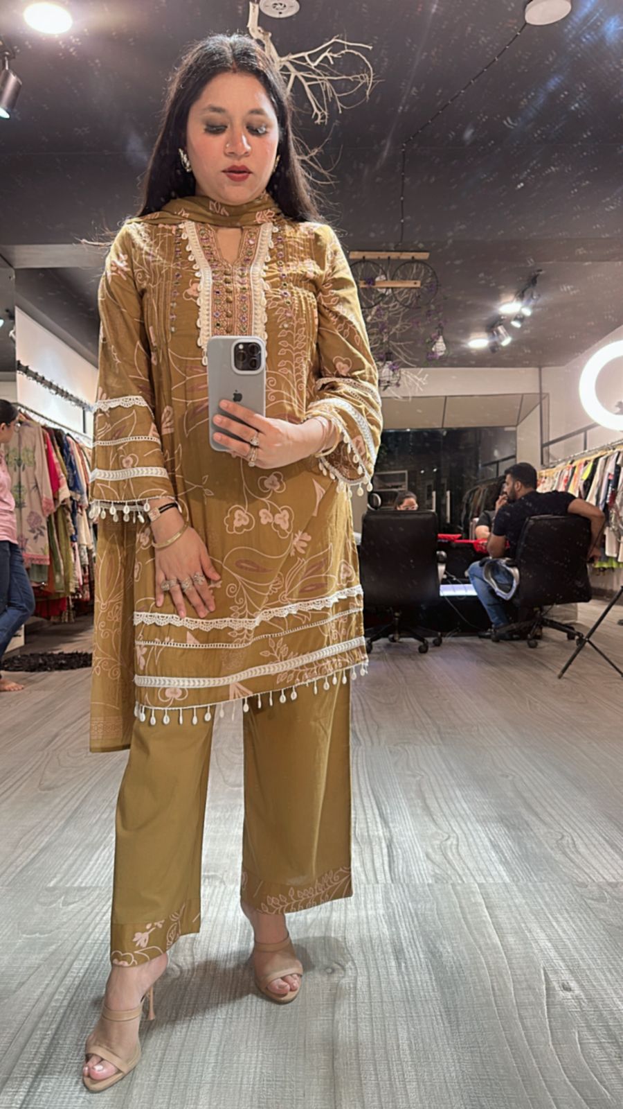 Assam Beige shell suit