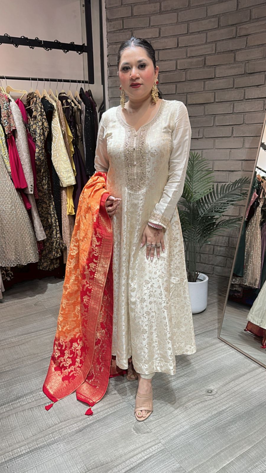 Sharnamli Ivory Anarkali Dupatta Suit