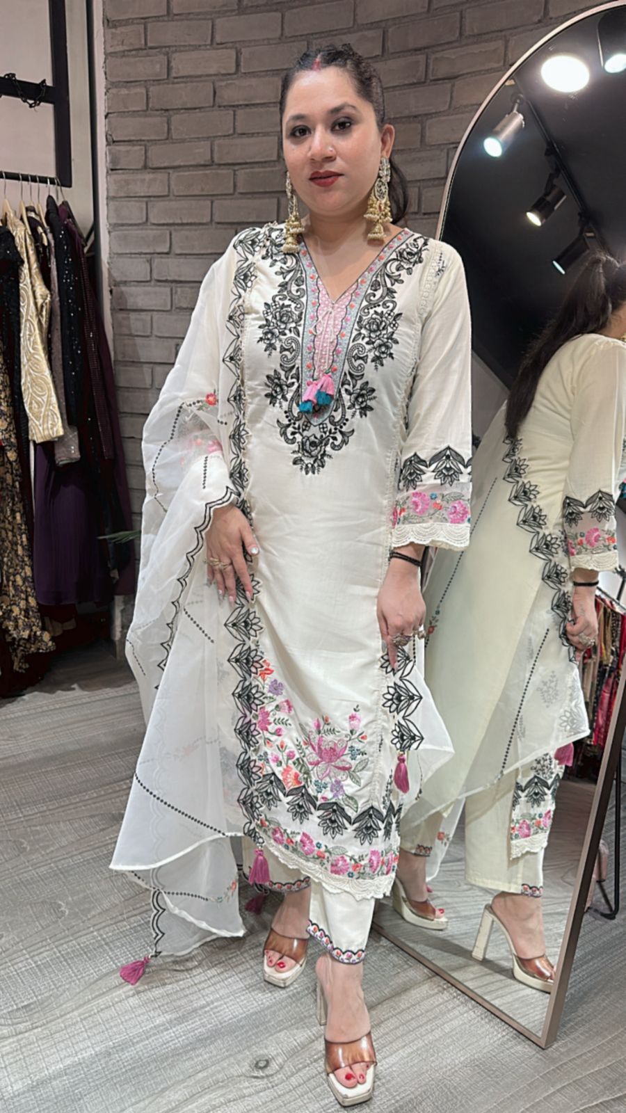 Aheli Ivory Thread work Suit
