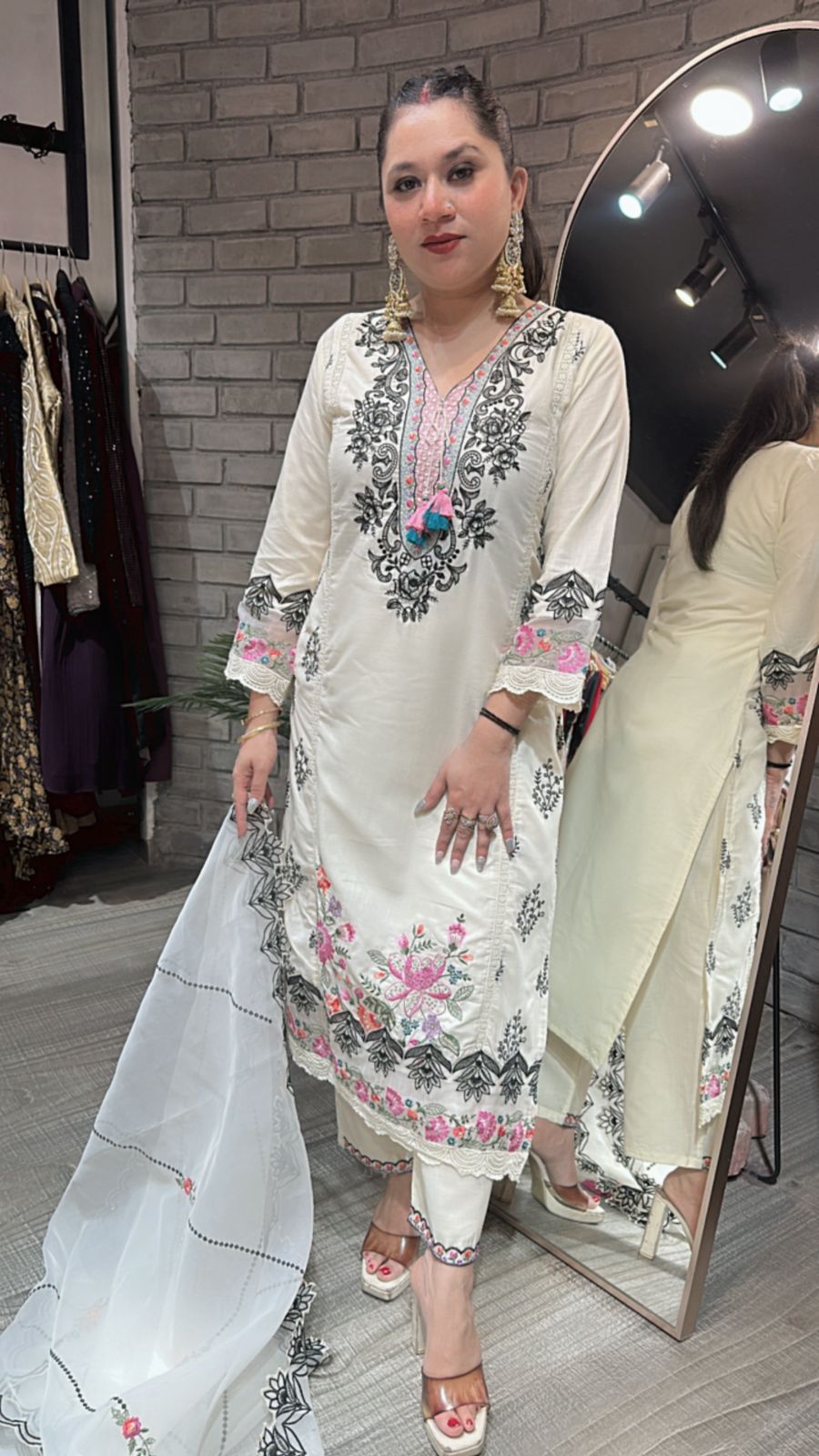 Aheli Ivory Thread work Suit