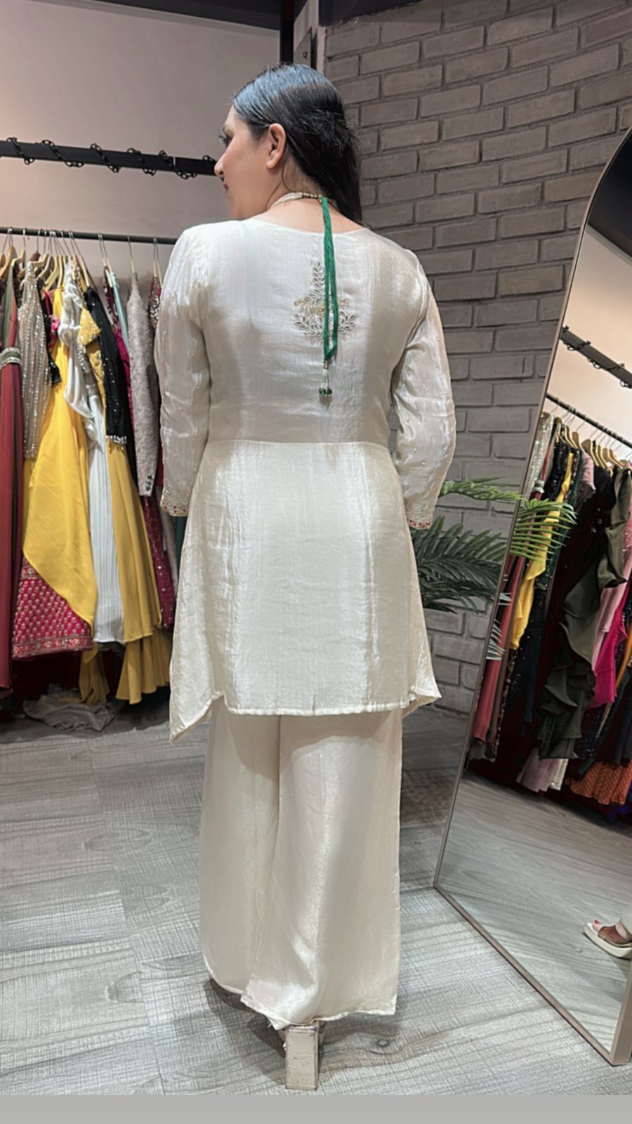 Qureshi ivory Red Handwork Cordset