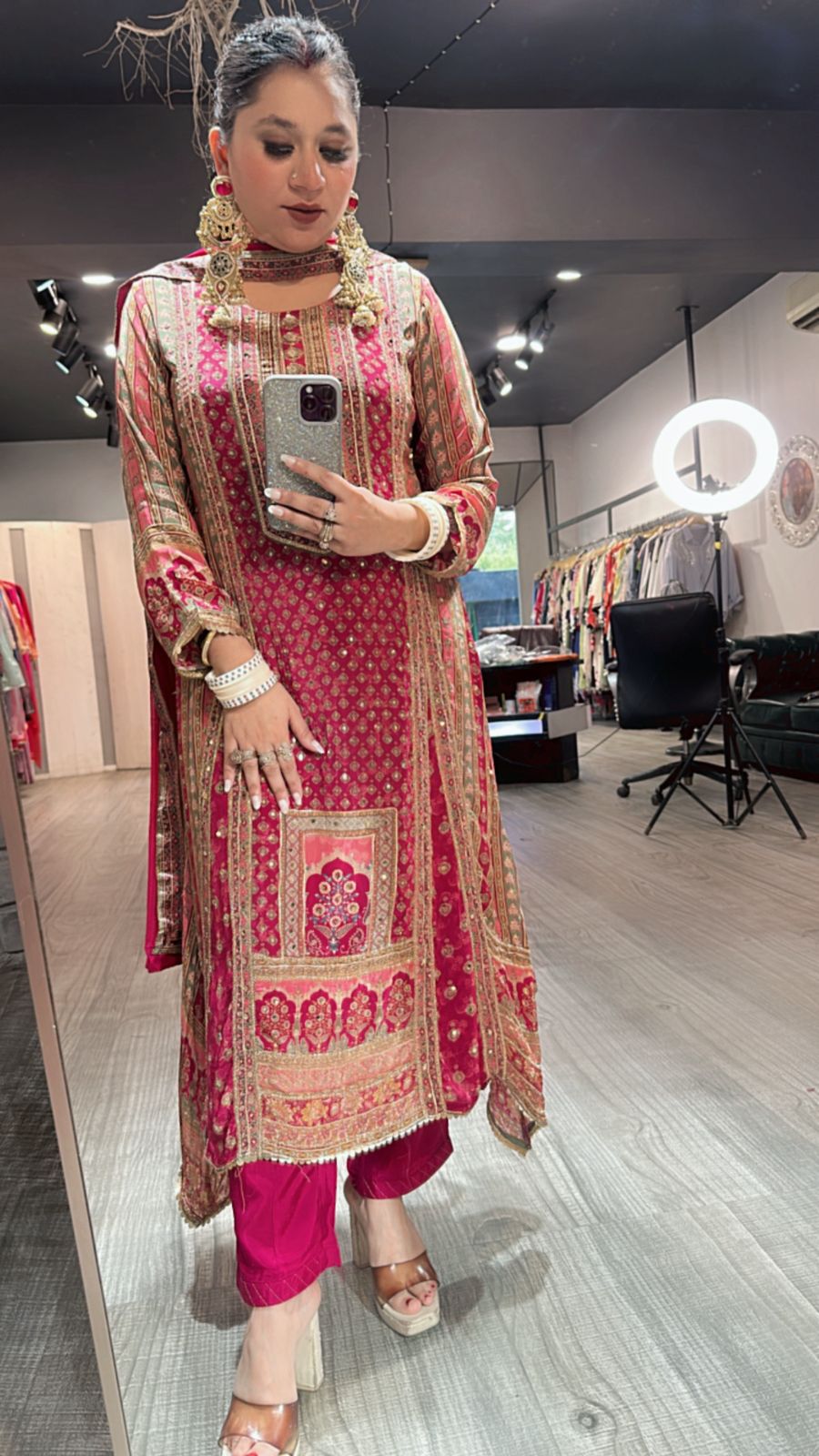 Ganpati Digital print c- cut suit