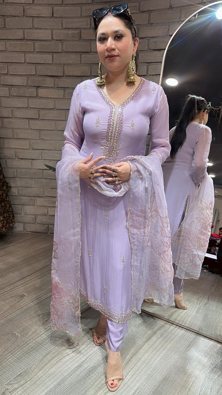 Isabella Lavander Katdana suit