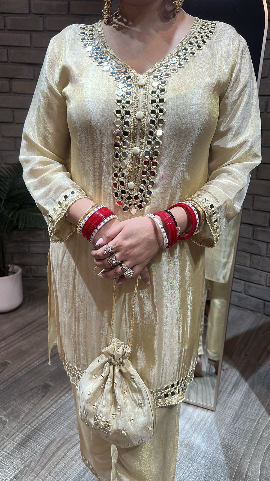 Farzana Mirror potli Cordset