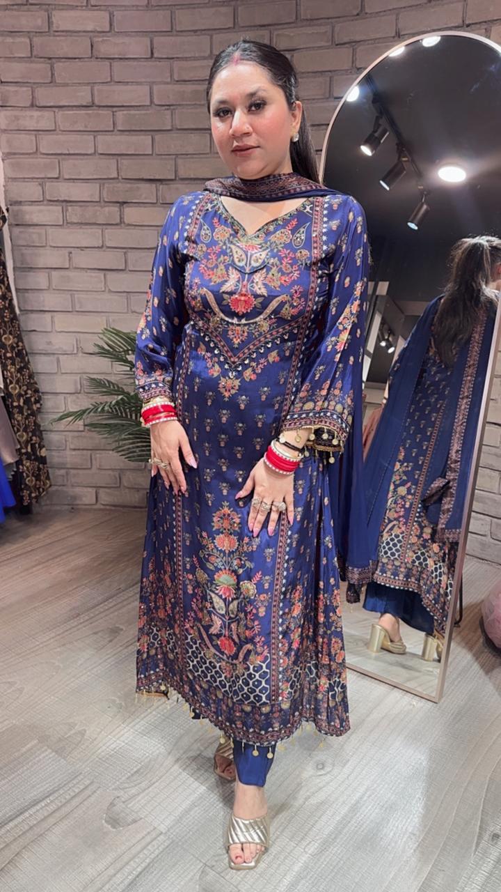 Tadap Navy Blue C-Cut Digital Suit