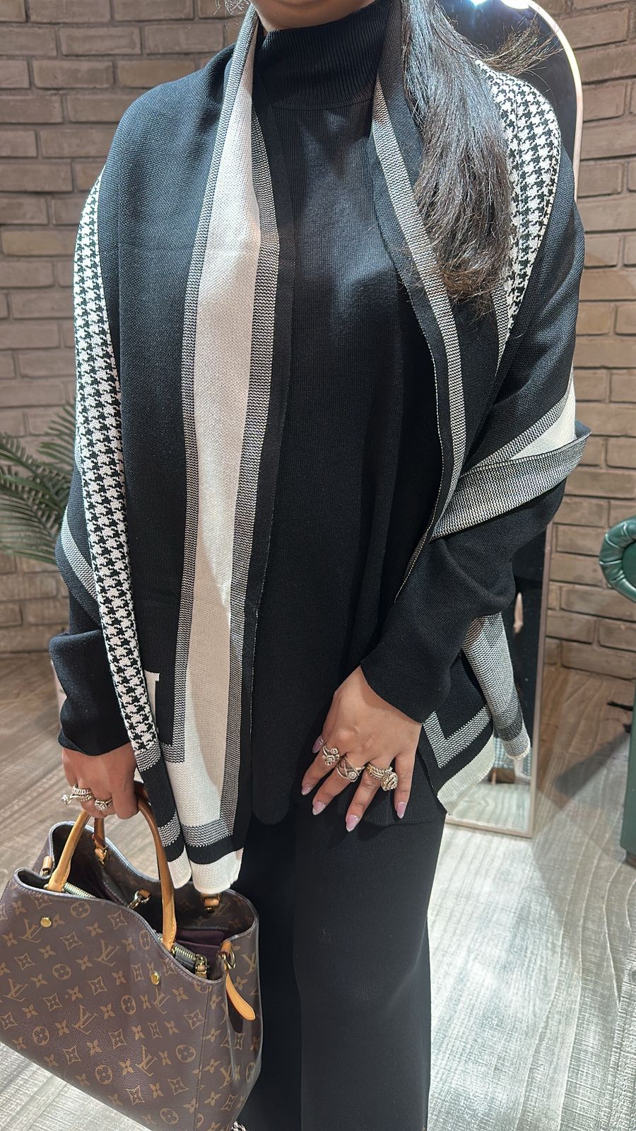 Freeze Black Woolen Cordset