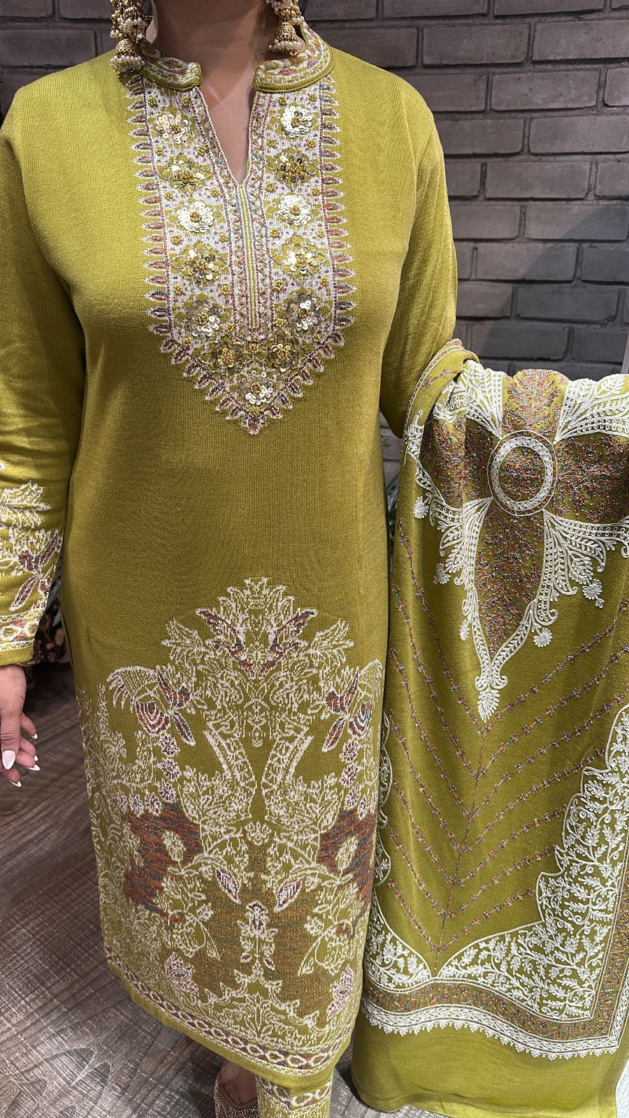 Mirchi lime Designer Woolen suit