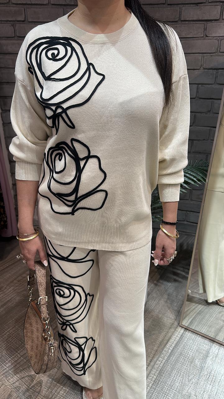 French offwhite Woolen Cordset