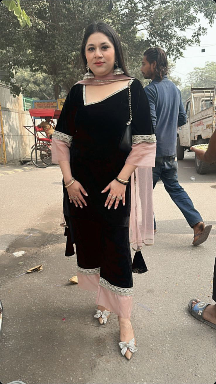 Freshta Black velvet Suit