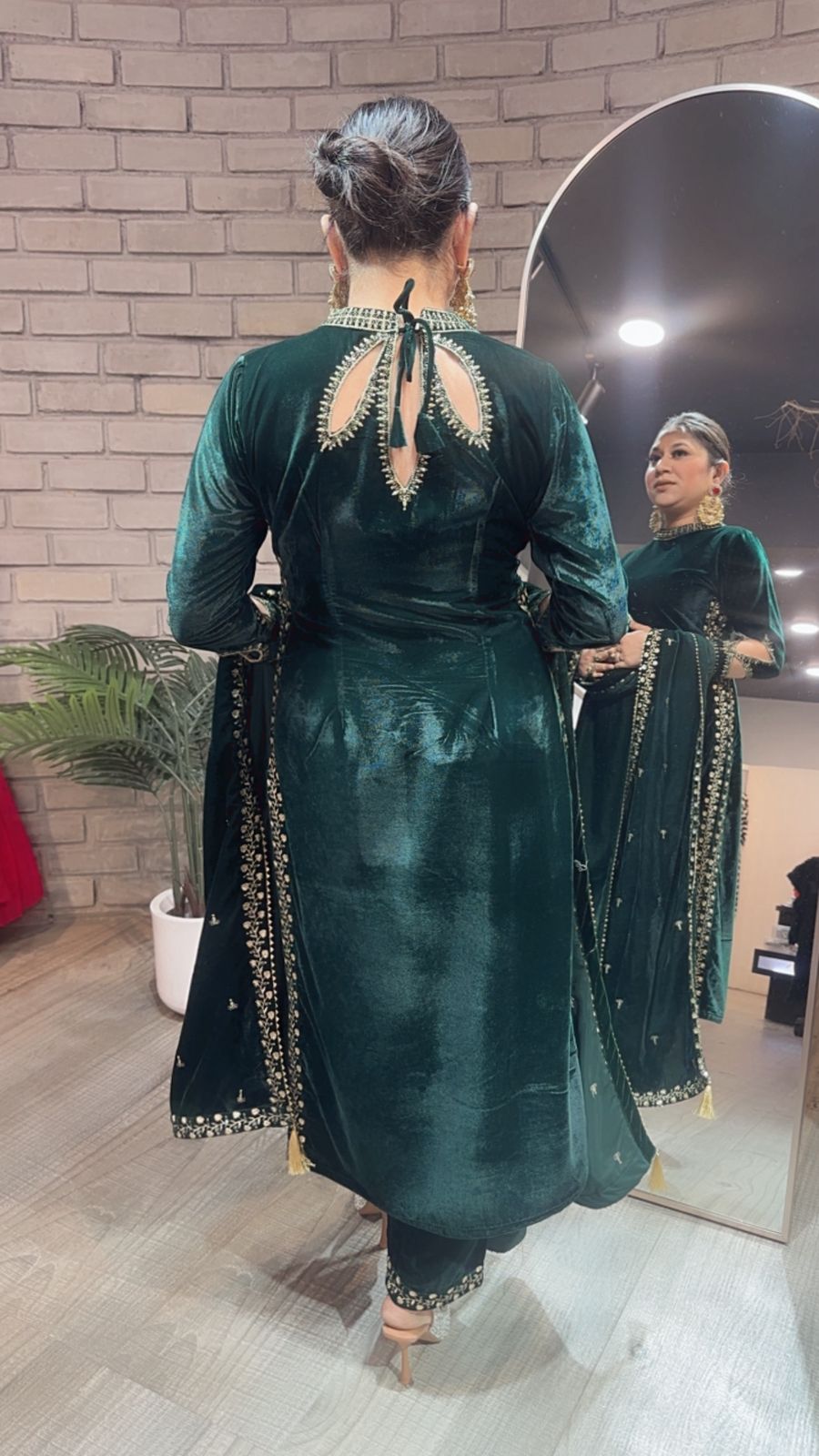 Qayamat Bottle Green Velvet Suit