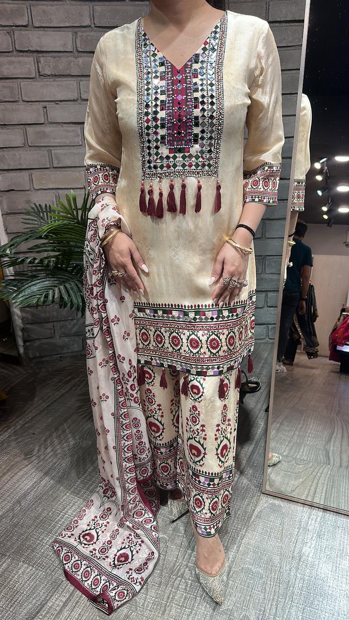 Mugly Digital Mirror Tassel Designer Suit