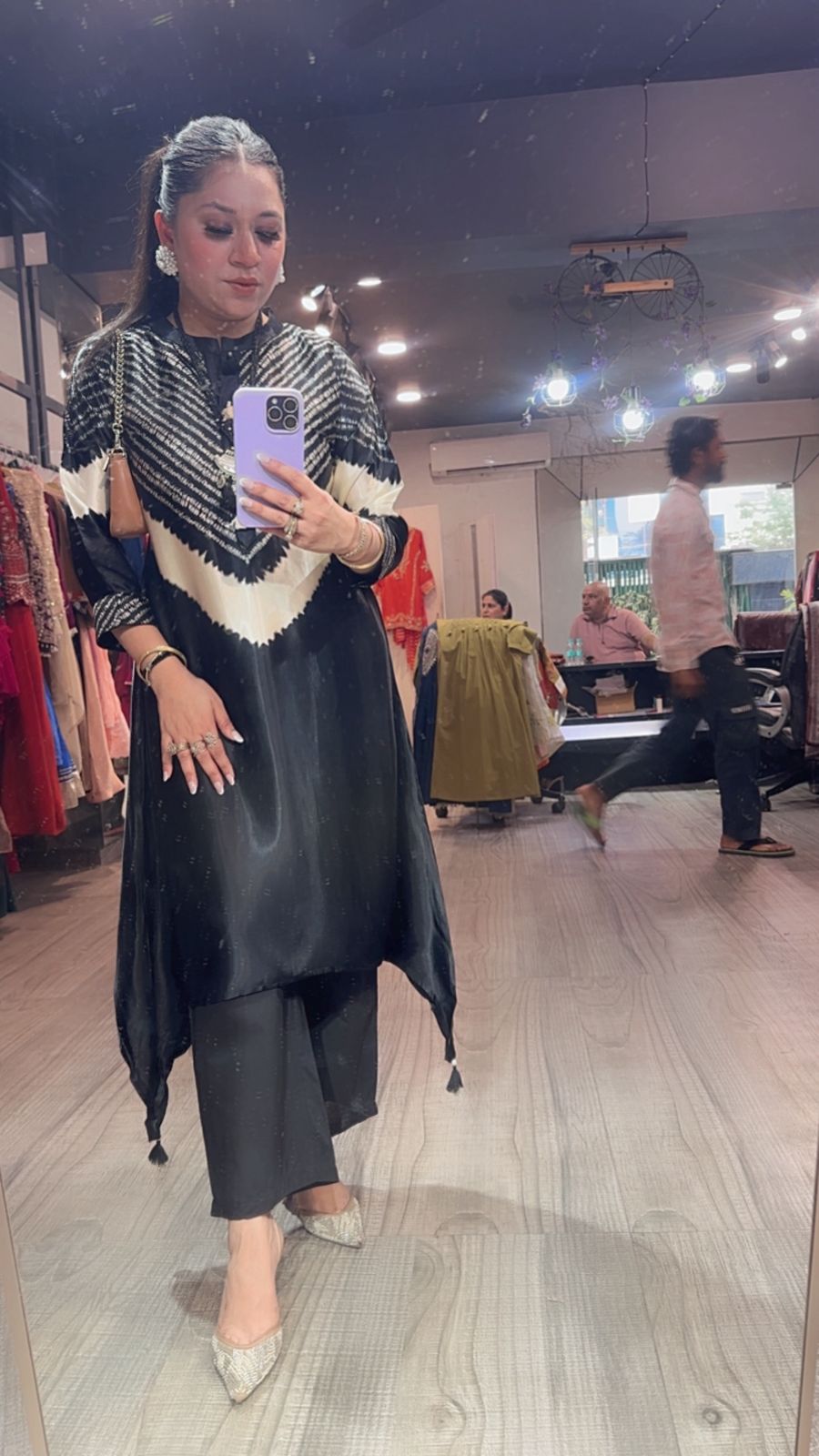 Ziory Black Digital Tunic Set (with Neck pc)