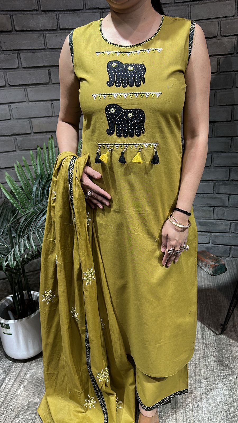 Aayat lime Elephant Cotton Suit (Sleeve Fabric Attached)