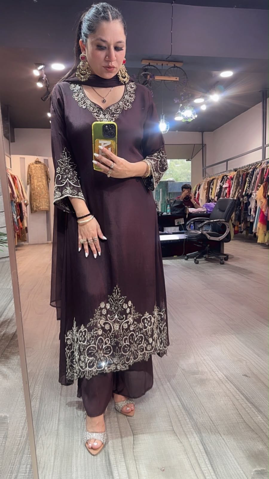 Pulpy wine embroidery C-Cut Style Designer Suit