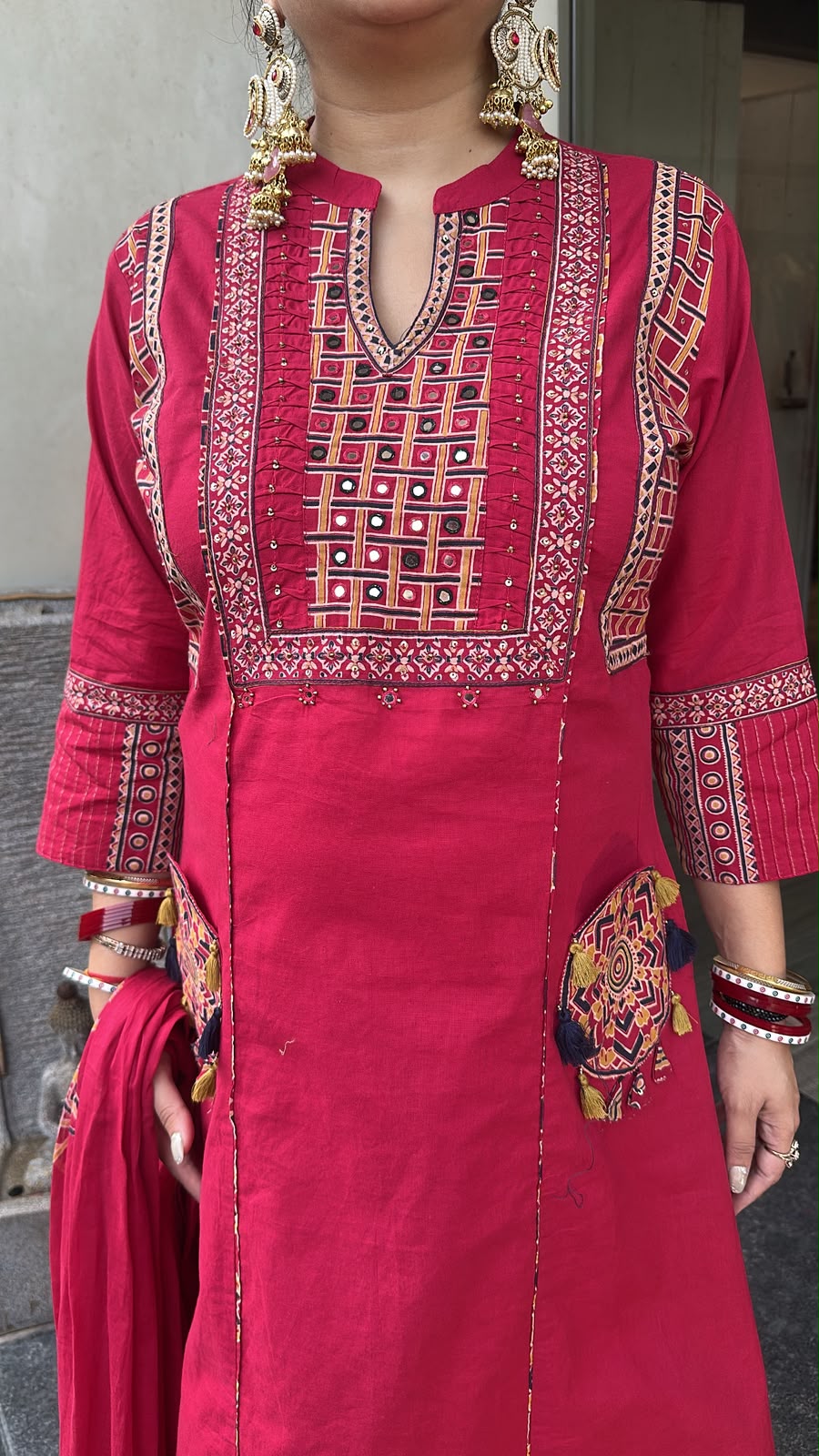Tikka pink Digital Tassel Pocket Style Cotton suit