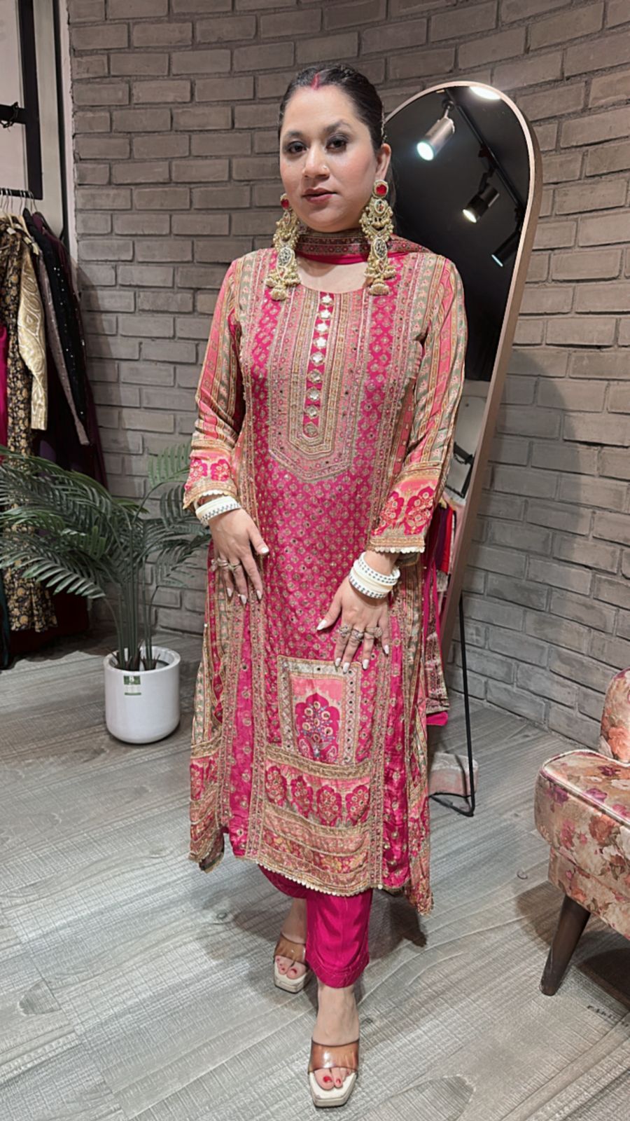 Ganpati Digital print c- cut suit