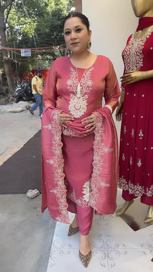 Tamana Pink pearl Thread work Designer Suit