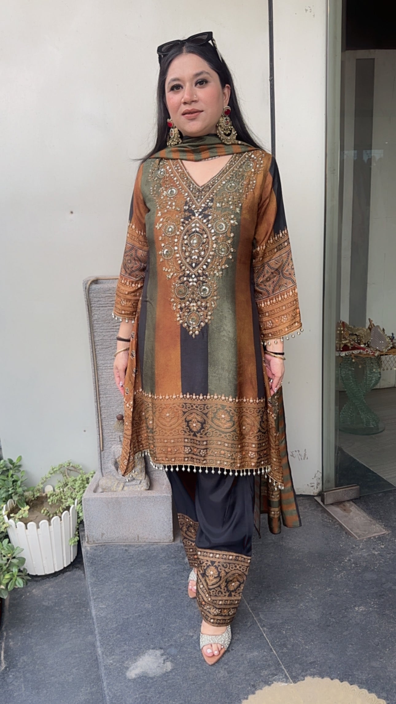 Nihari Digital Handwork c-cut style Farshi salwar Designer Suit