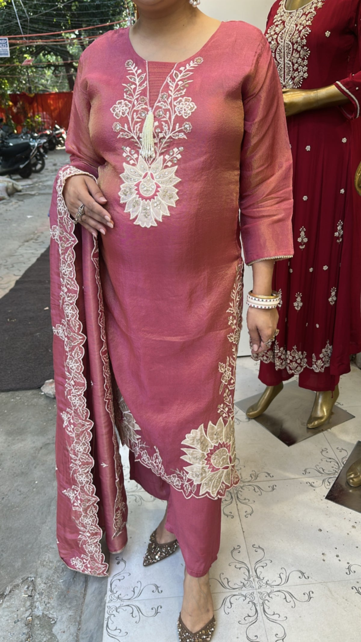 Tamana Pink pearl Thread work Designer Suit