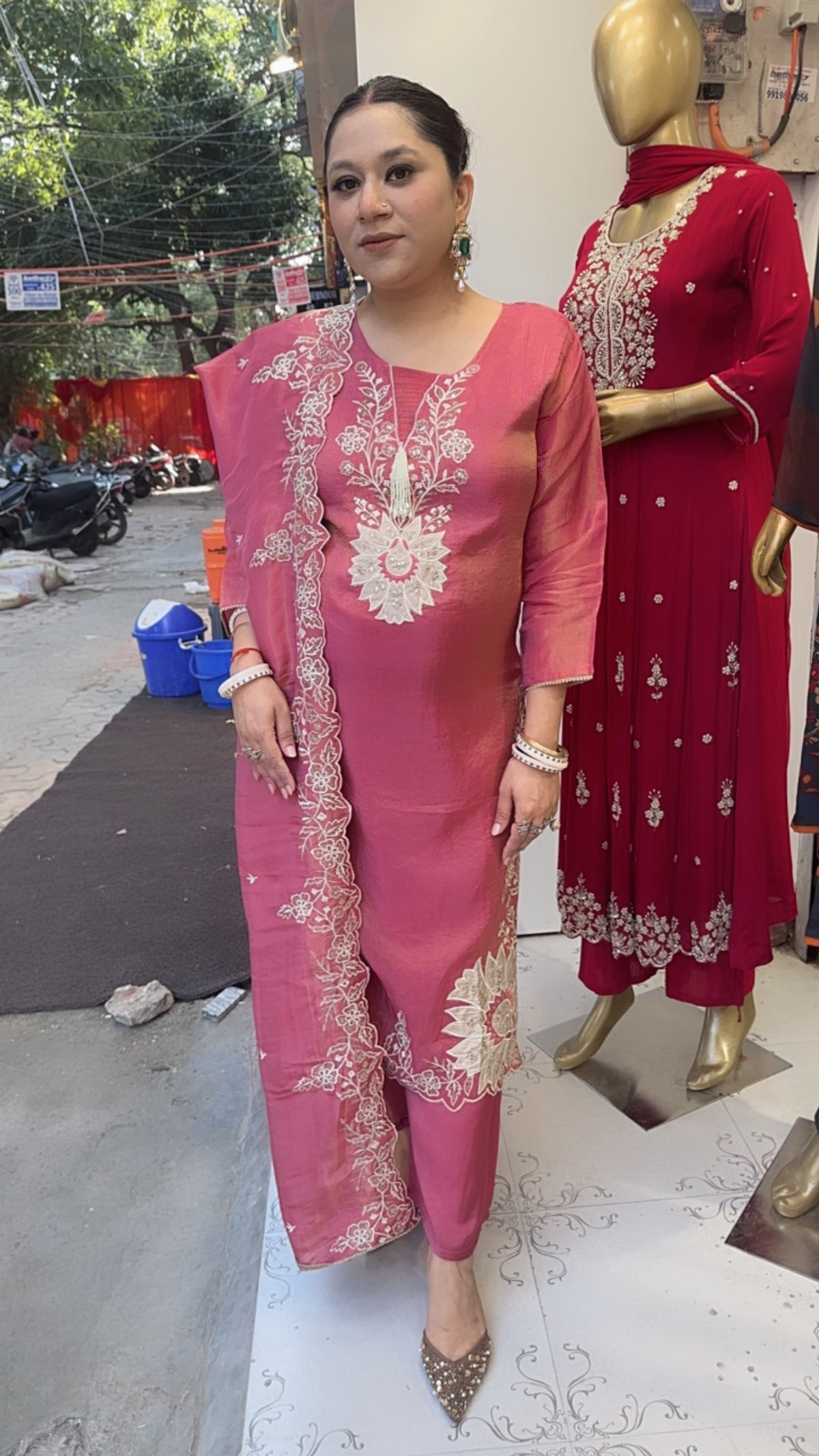 Tamana Pink pearl Thread work Designer Suit