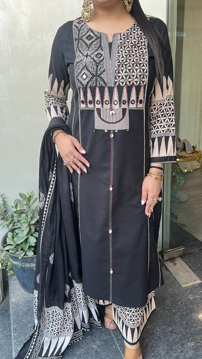 Lahore Black Cotton A-line pocket Designer Suit