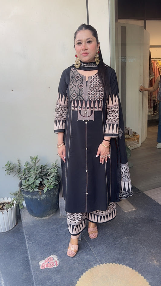 Lahore Black Cotton A-line pocket Designer Suit