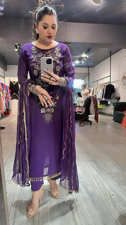 Famous Jamun Finger Design Suit