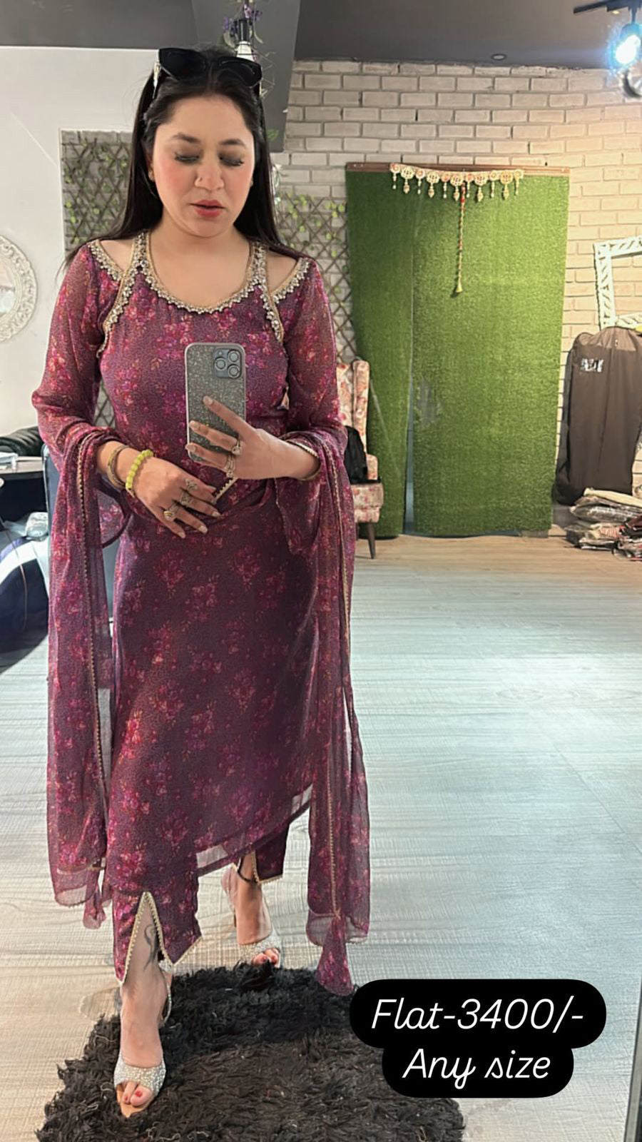 Shoulder cut printed suit 3pc